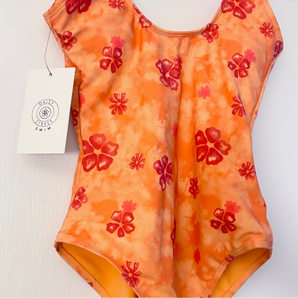 Dolls Kill SQUARE NECK 90S ONE-PIECE SWIMSUIT By
DAISY STREET - Picture 3 of 4